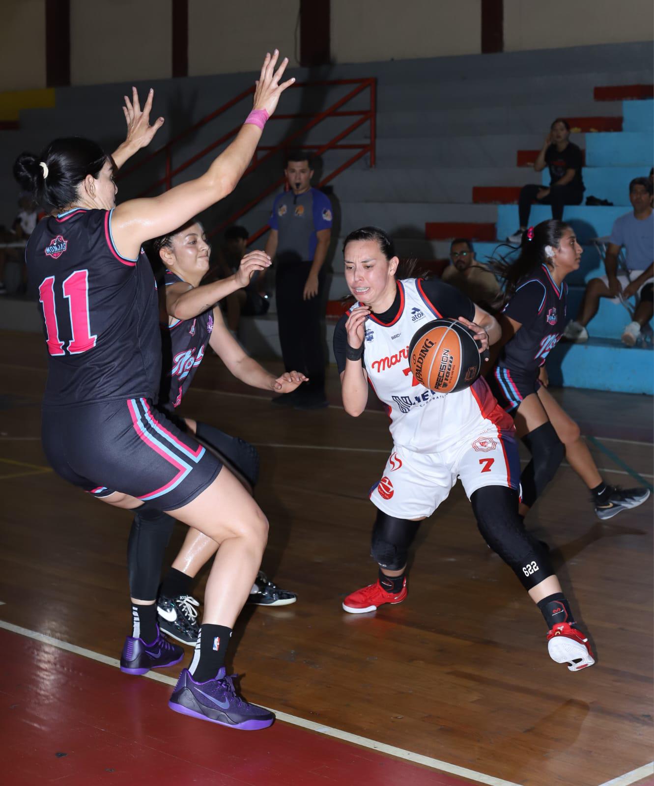 $!Marinas Basketball no cede terreno en casa y gana serie a Monjas