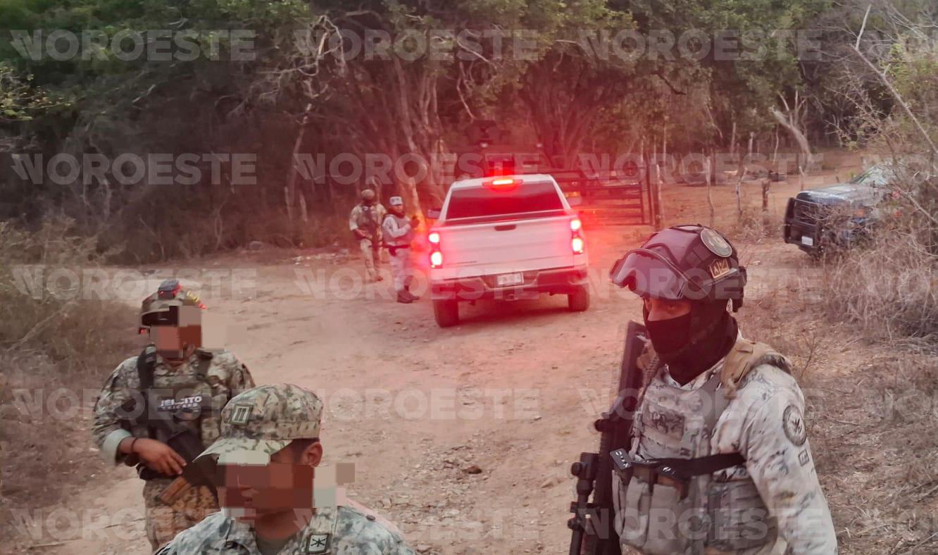 $!Continúan diligencias la noche de este jueves en presunta fosa clandestina en Concordia