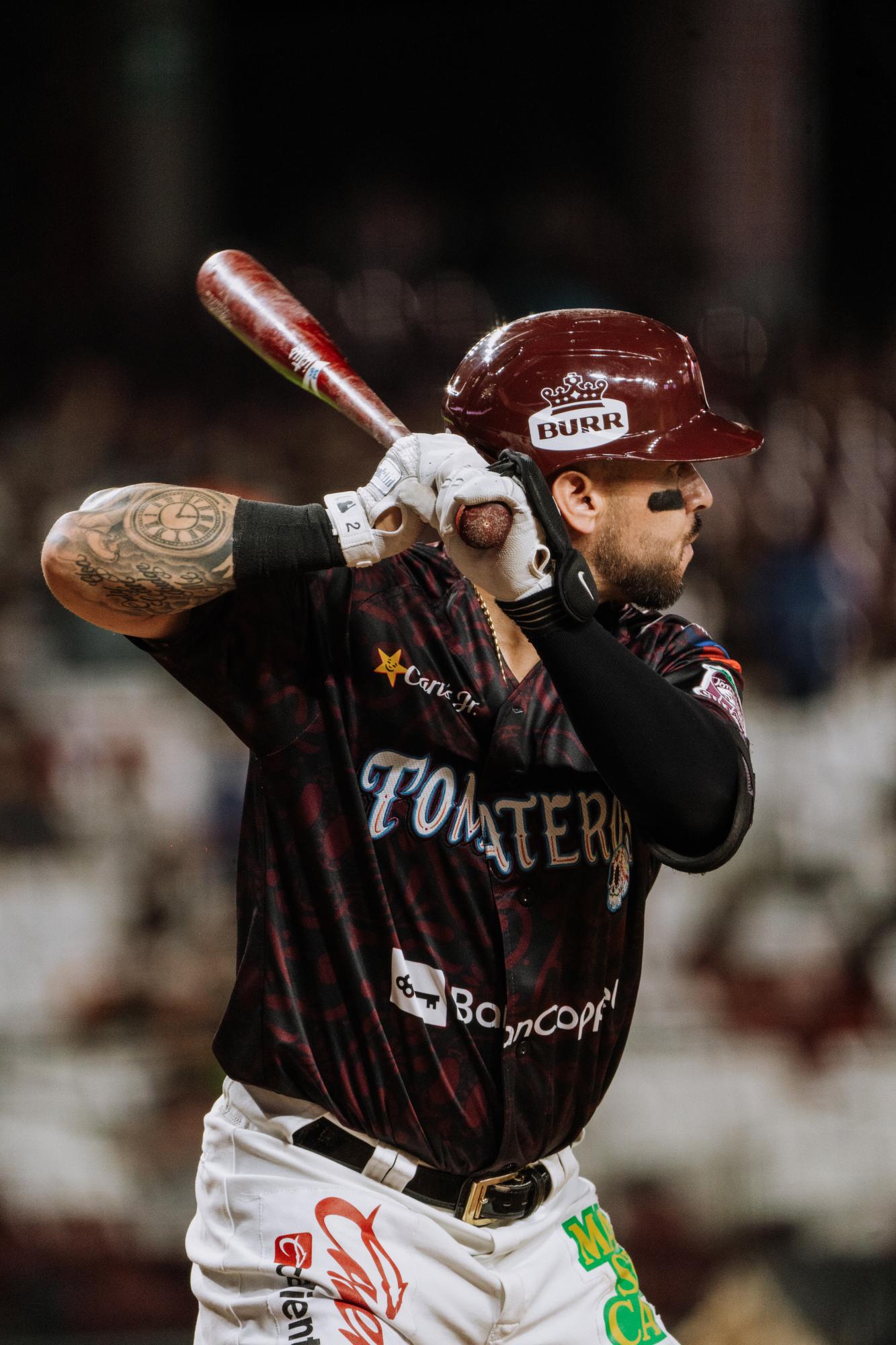 $!Tomateros de Culiacán le pega en casa al líder Algodoneros de Guasave