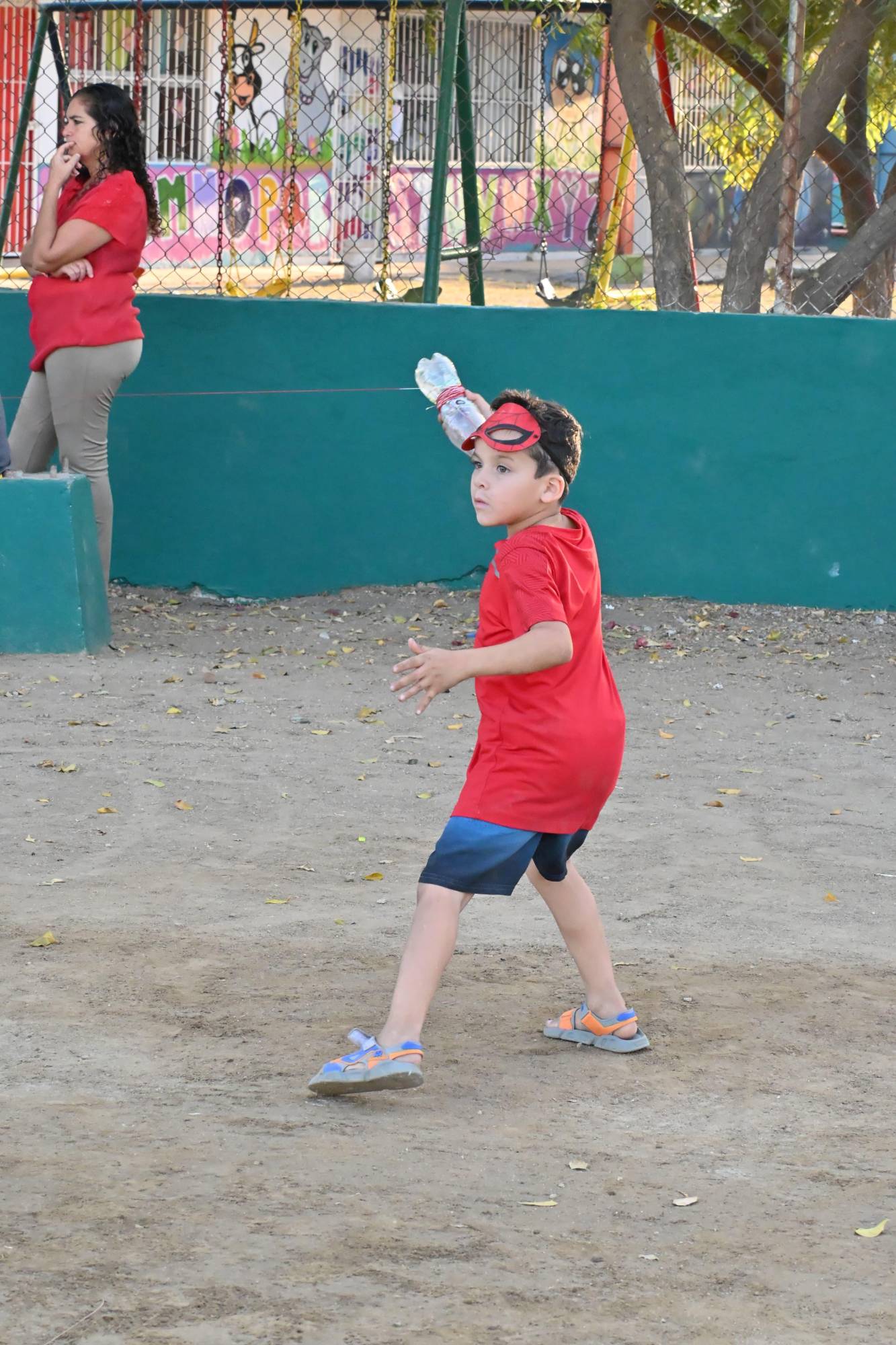 $!Entregan rehabilitación de campo de beisbol en la Francisco Villa