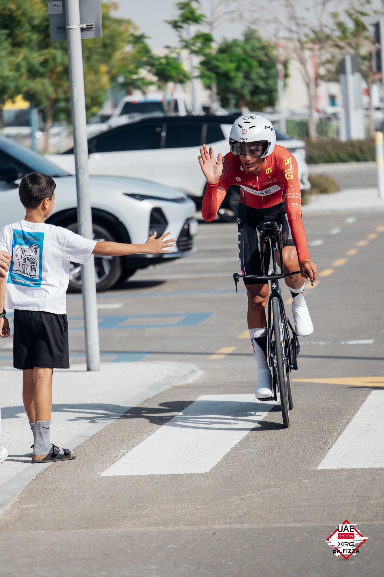 $!Isaac del Toro se mantiene en el top 10 del UAE Tour 2026