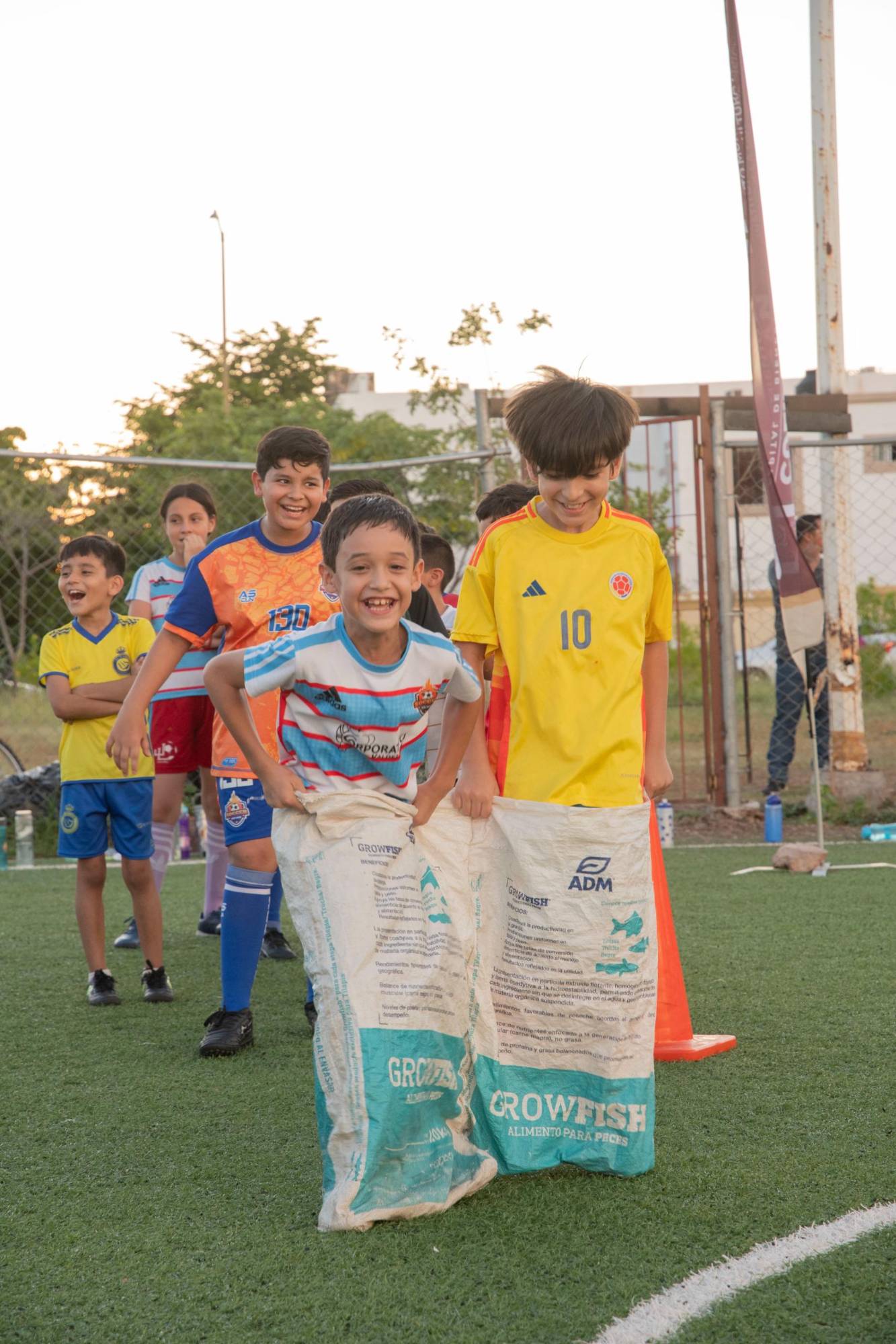 $!Jornadas Deportivas llegan a Urbivillas del Cedro con tarde de juegos y valores