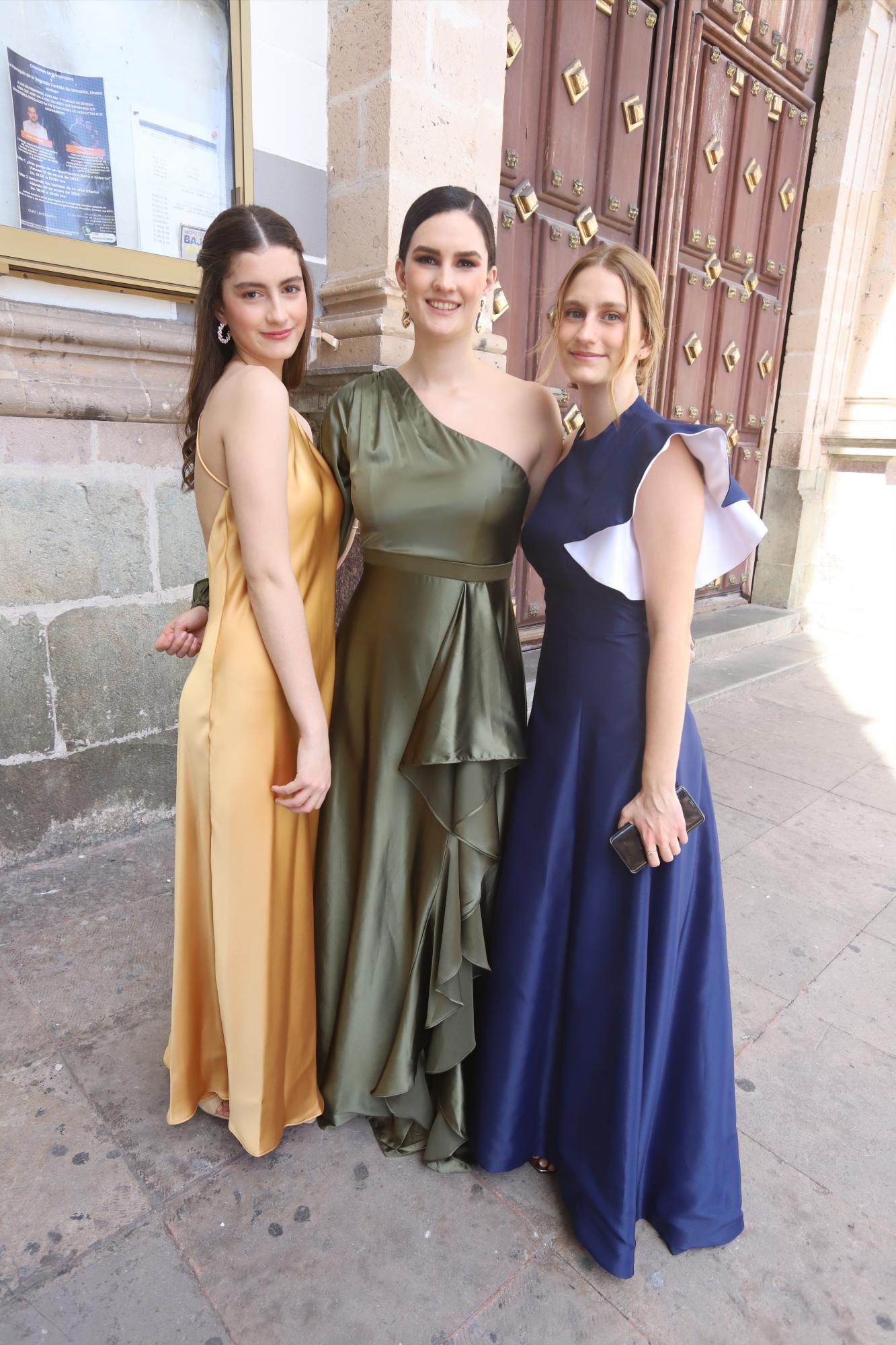 $!Montserrat, Marcela y Paloma Beltrán Díaz.