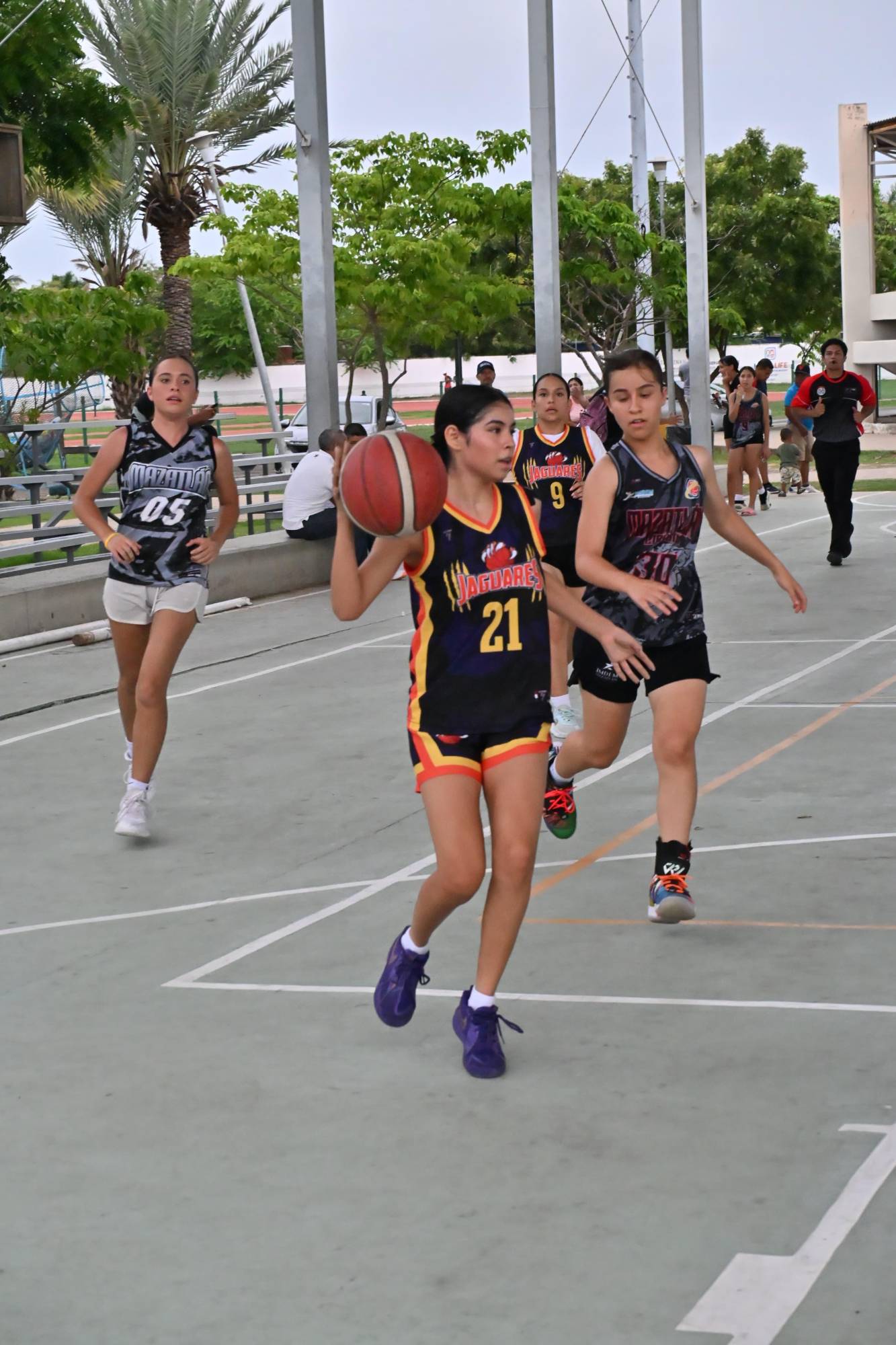 $!Grandes duelos se viven en las finales de la Liga Imdem de Basquetbol