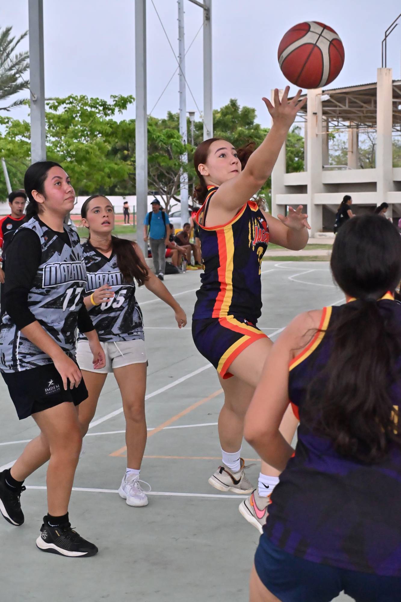 $!Grandes duelos se viven en las finales de la Liga Imdem de Basquetbol