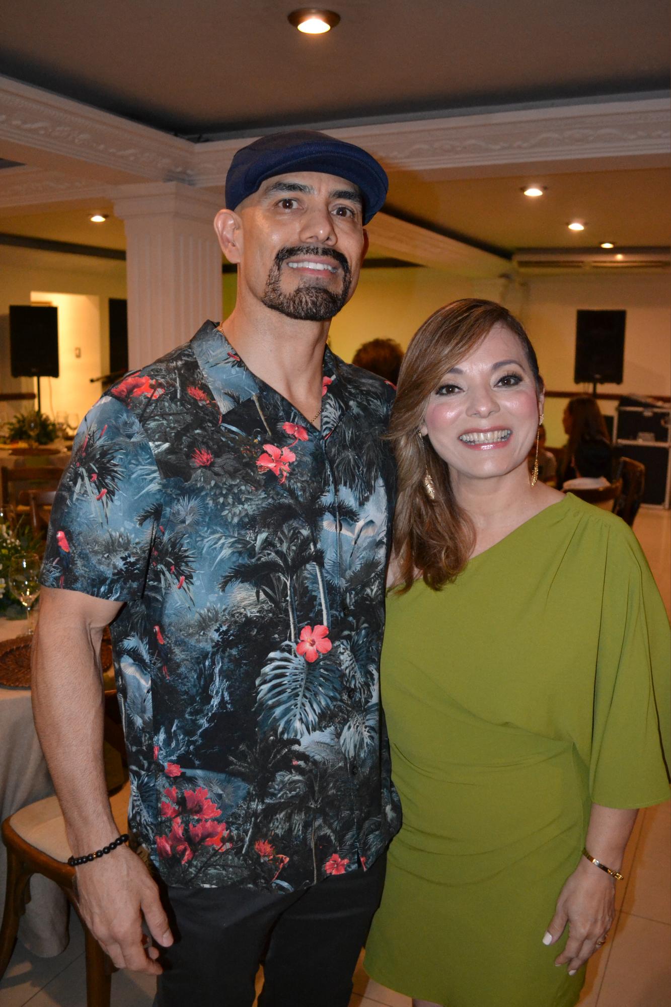 $!Lorenzo Jr, y su hermana Ary.