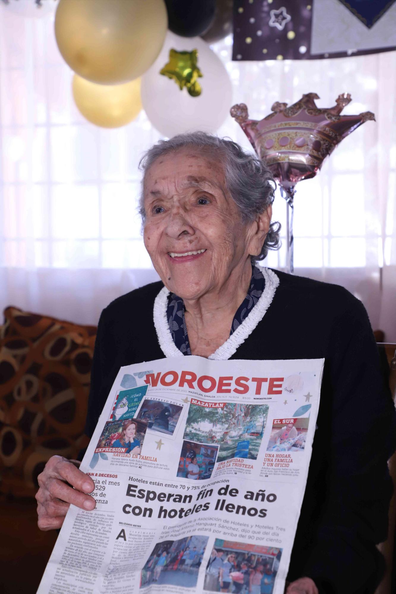 $!Mamá Cuca es una fiel lectora del periódico Noroeste.