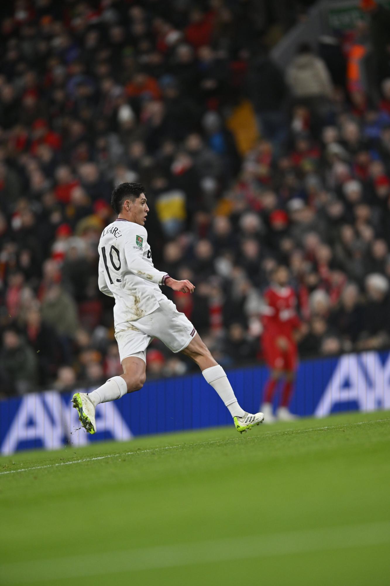 $!Liverpool golea al West Ham y avanza a semis de la Carabao Cup