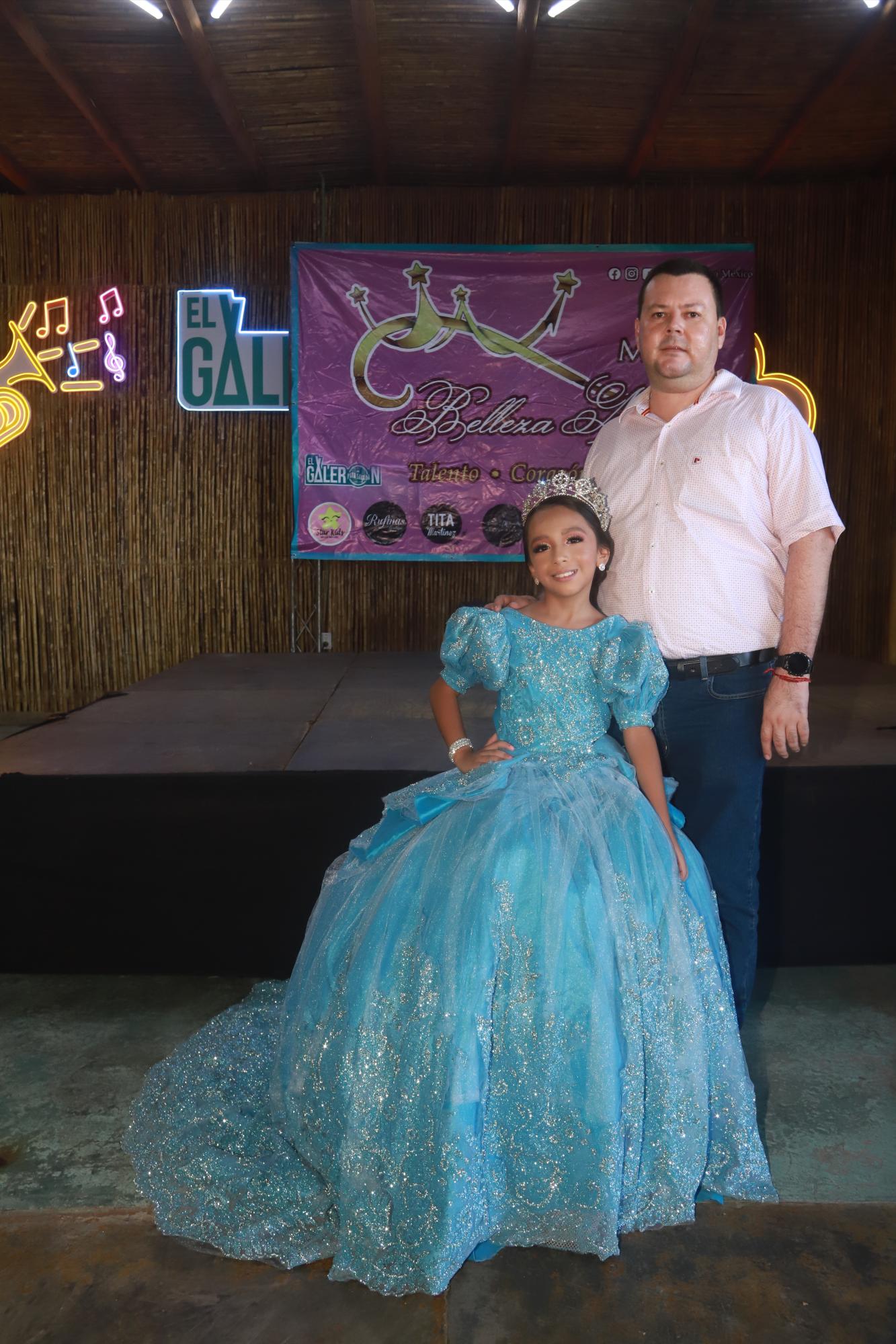 $!Ivanna junto a Carlos Gamboa.