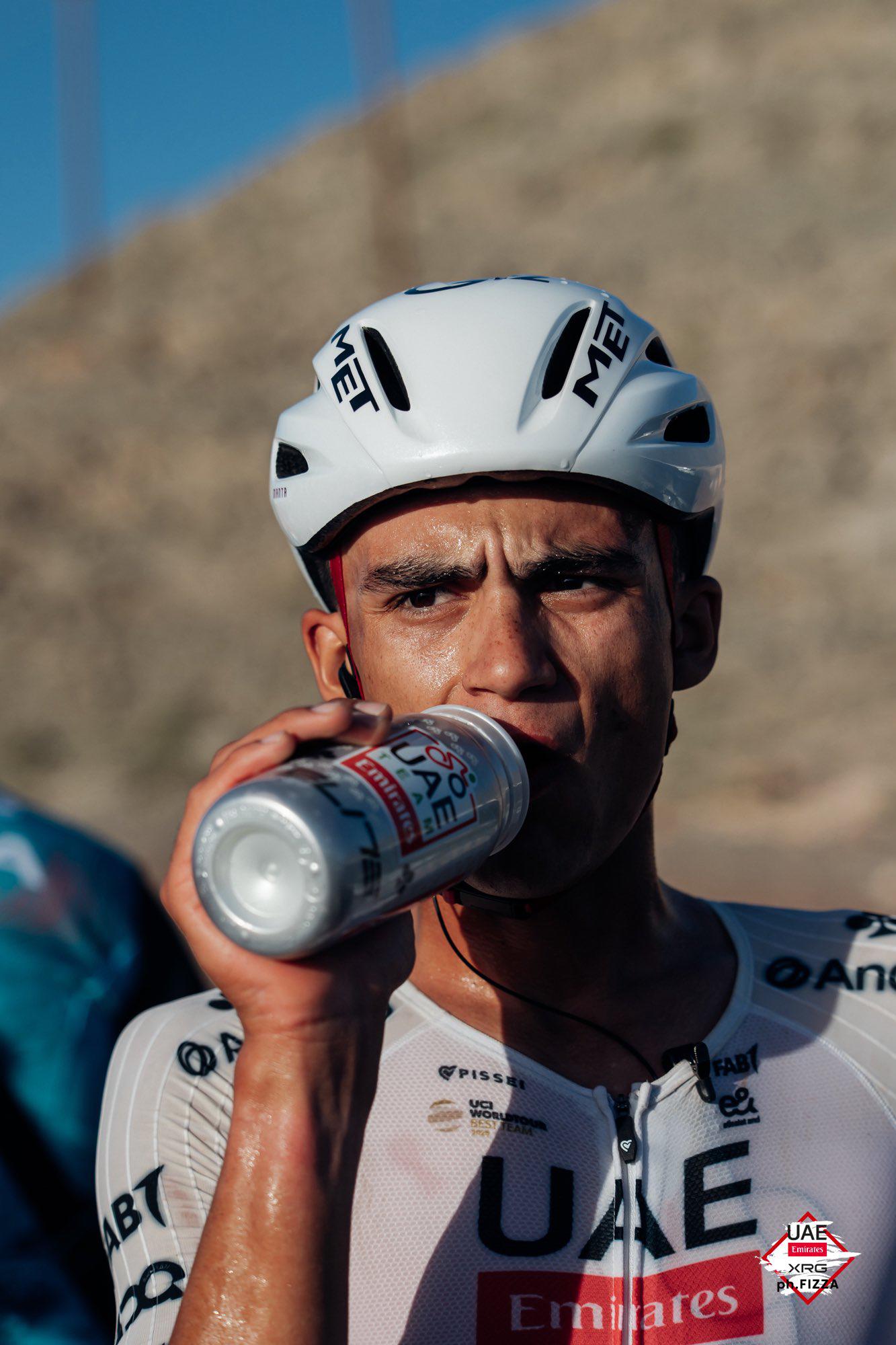 $!Isaac del Toro brilla en la montaña y ya es segundo en la general del UAE Tour 2026