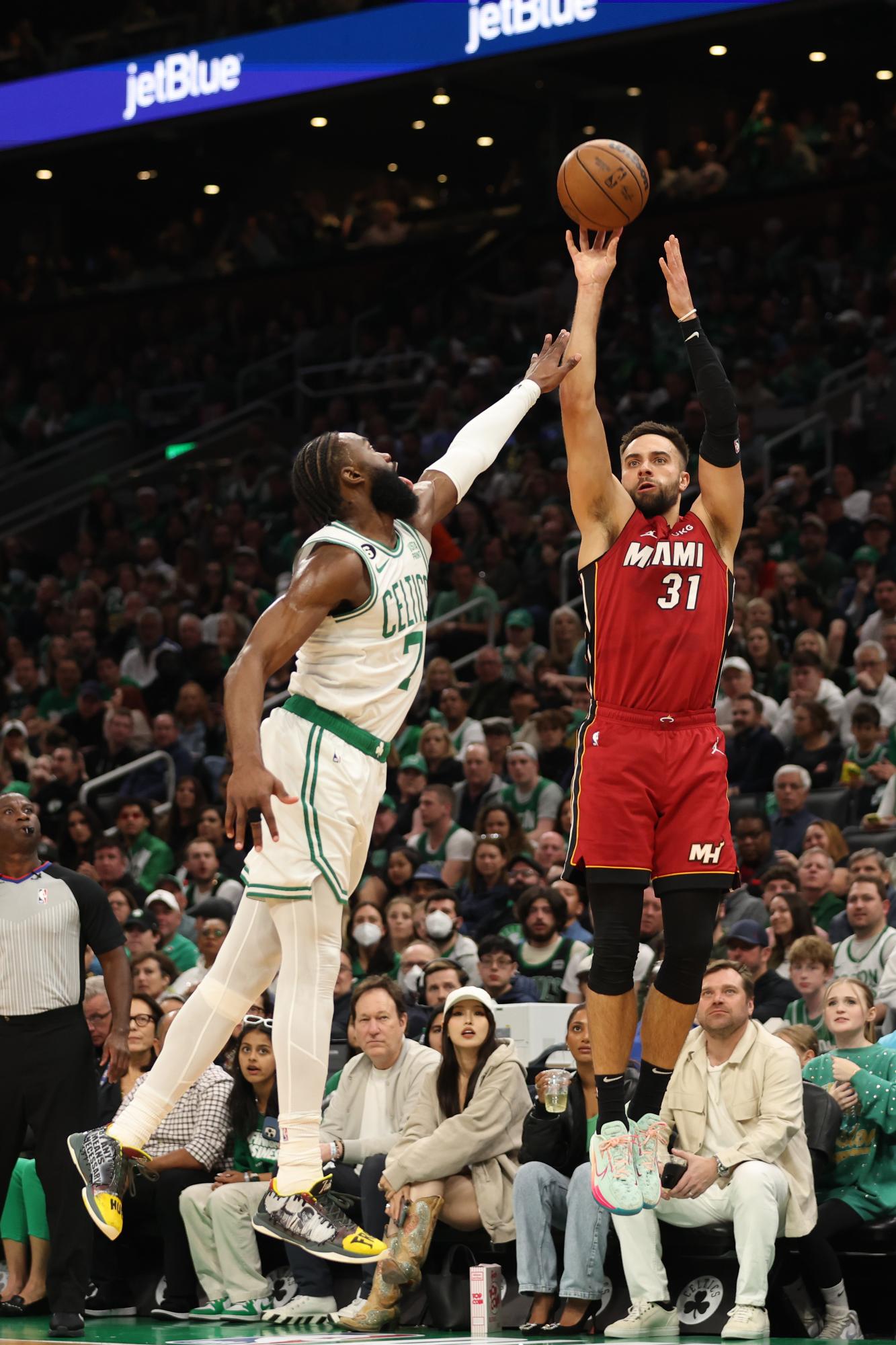 $!Miami remonta ante Boston y logra un 2-0 clave en la serie