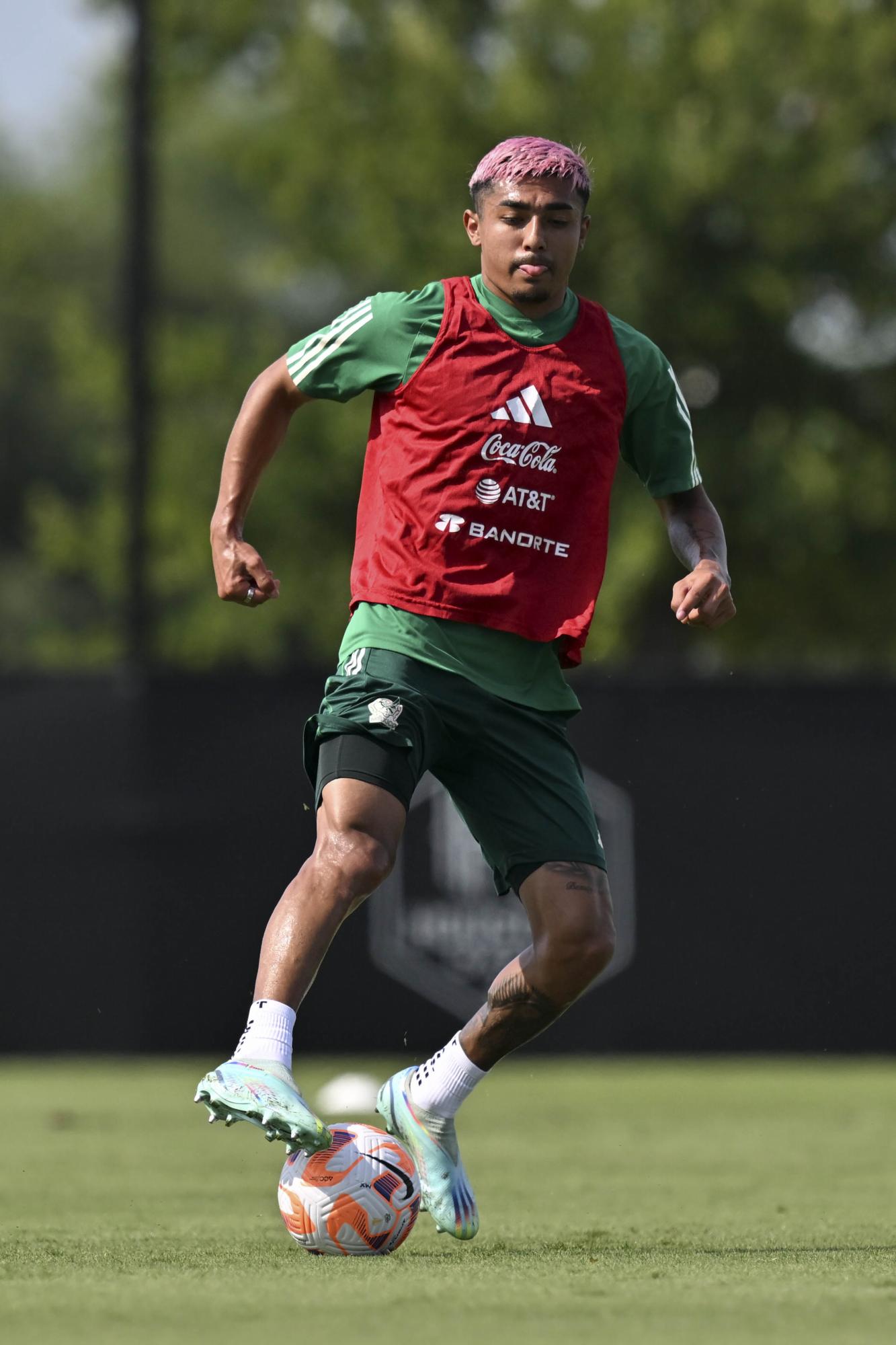 $!Julián Araujo sería cedido a Las Palmas