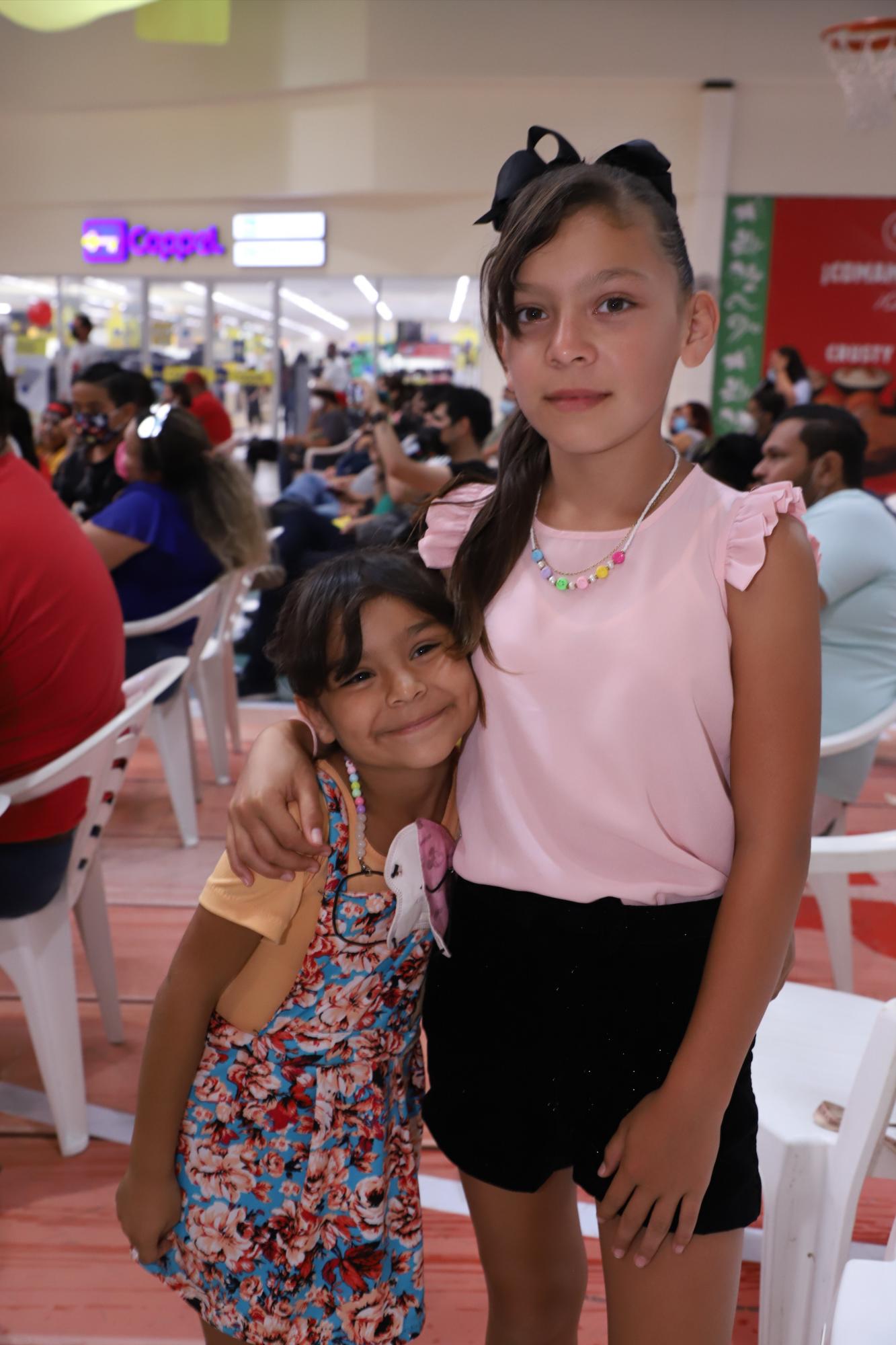 $!Janetzy González y Jade Gómez.