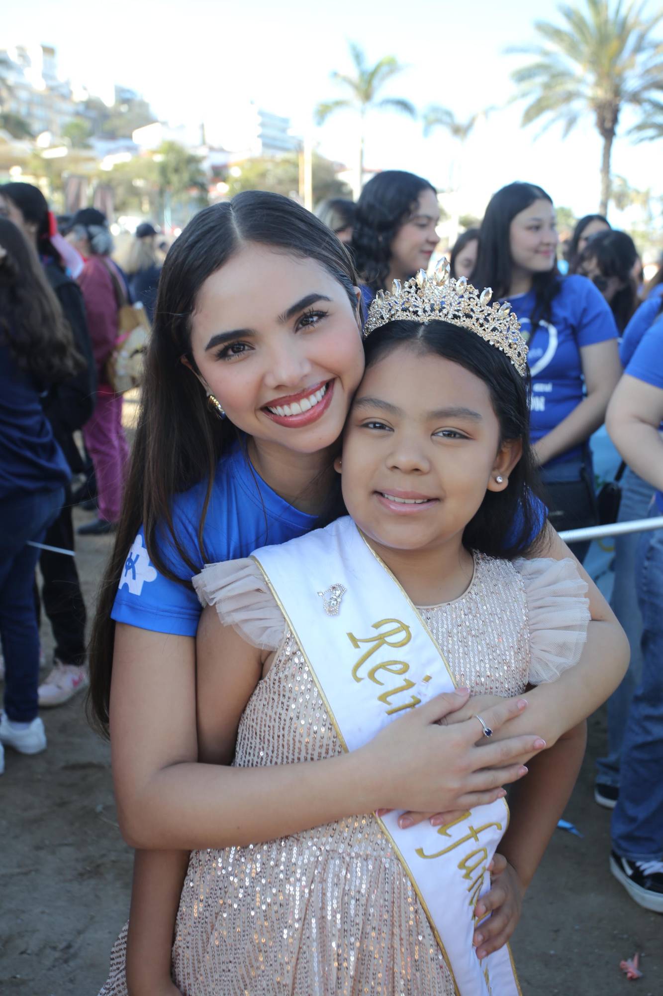 $!Carolina Ruelas y Ángela Salazar, Reina del Carnaval 2024 y Reina Infantil del Carnaval 2025, respectivamente, apoyaron la causa.
