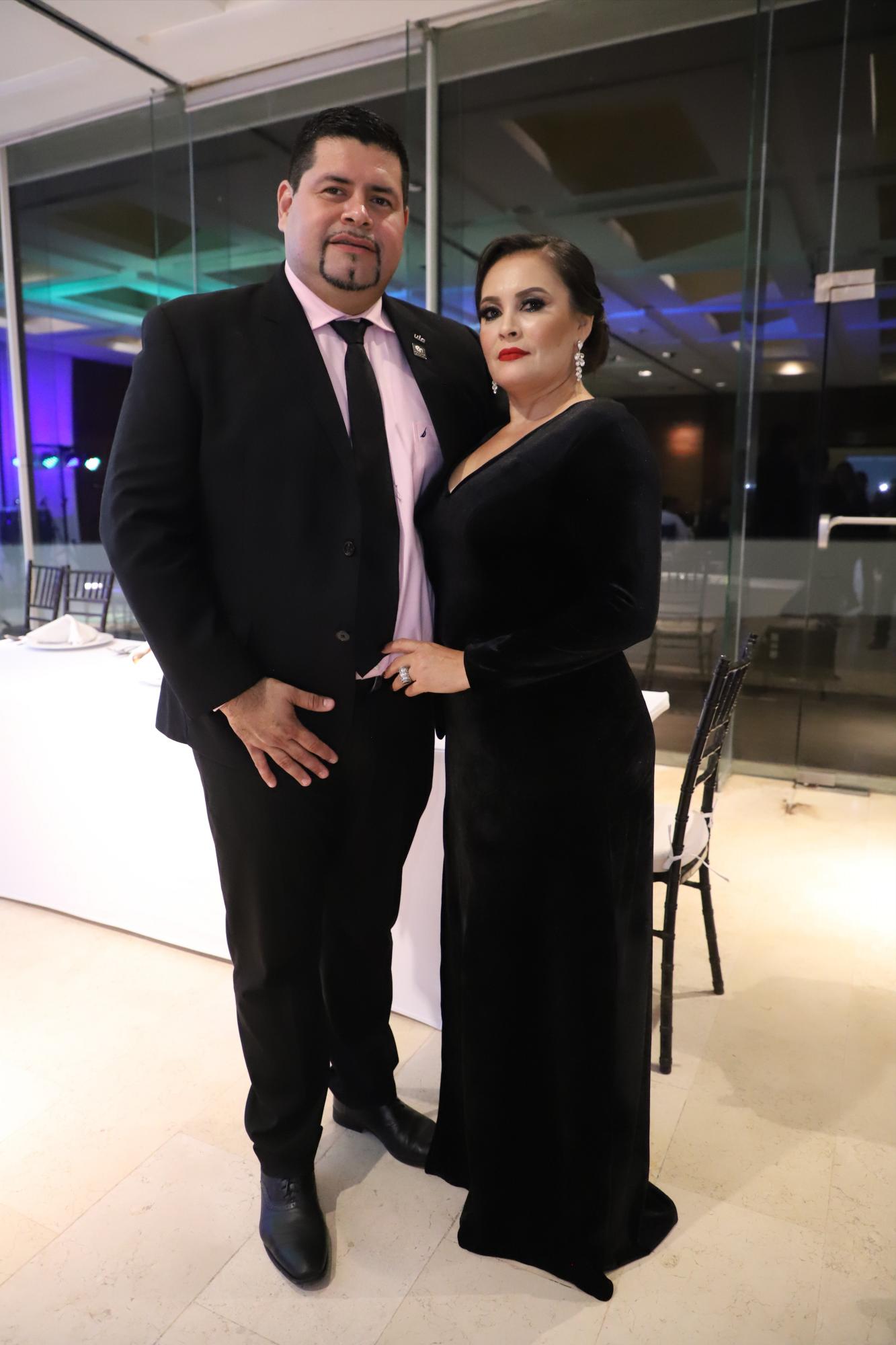 $!Gerónimo Salas y Deisy Yesenia Huaria de Salas.