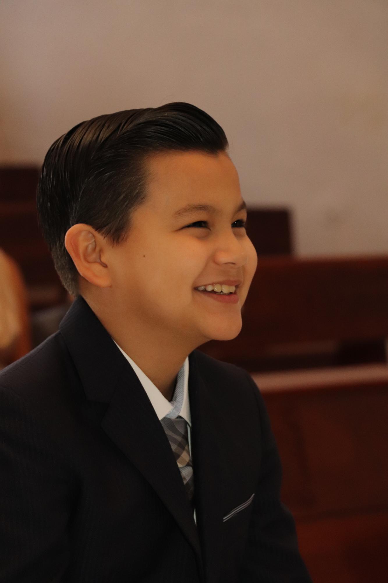 $!Luis González Velázquez feliz de cumplir con el cuatro sacramento.