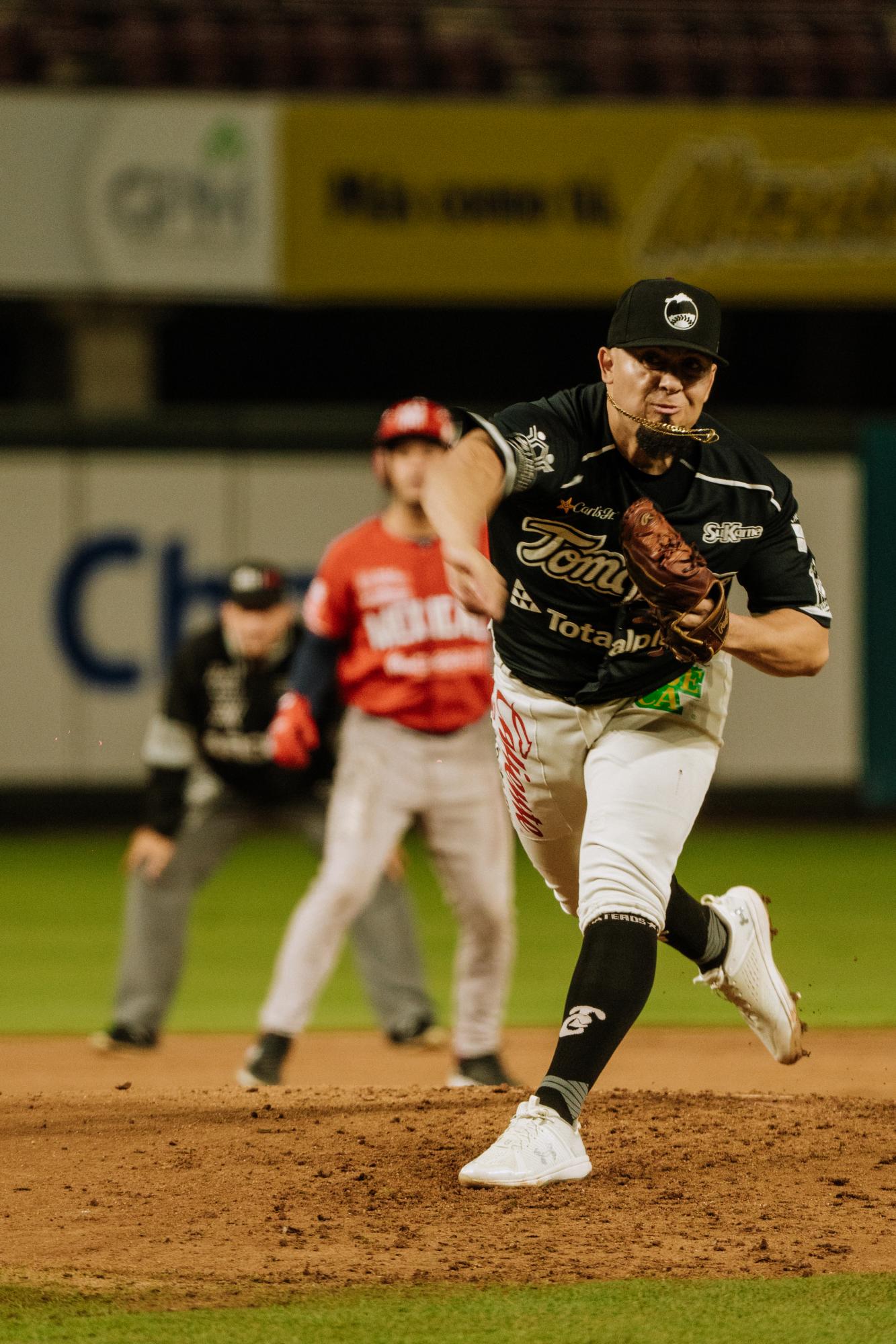 $!Tomateros iguala las acciones en Culiacán