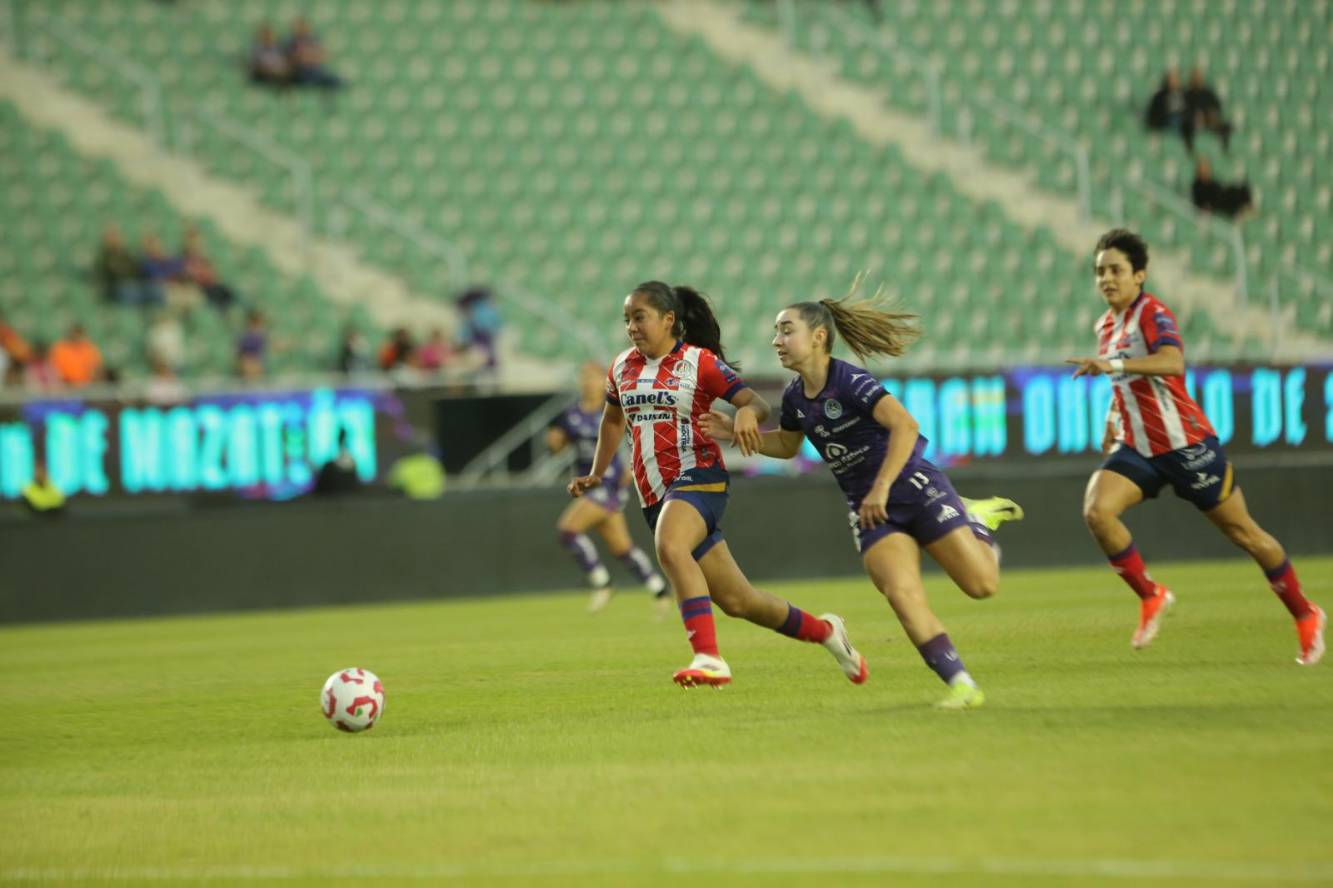 Mazatlán Femenil y Atlético de San Luis no se hacen daño en el puerto