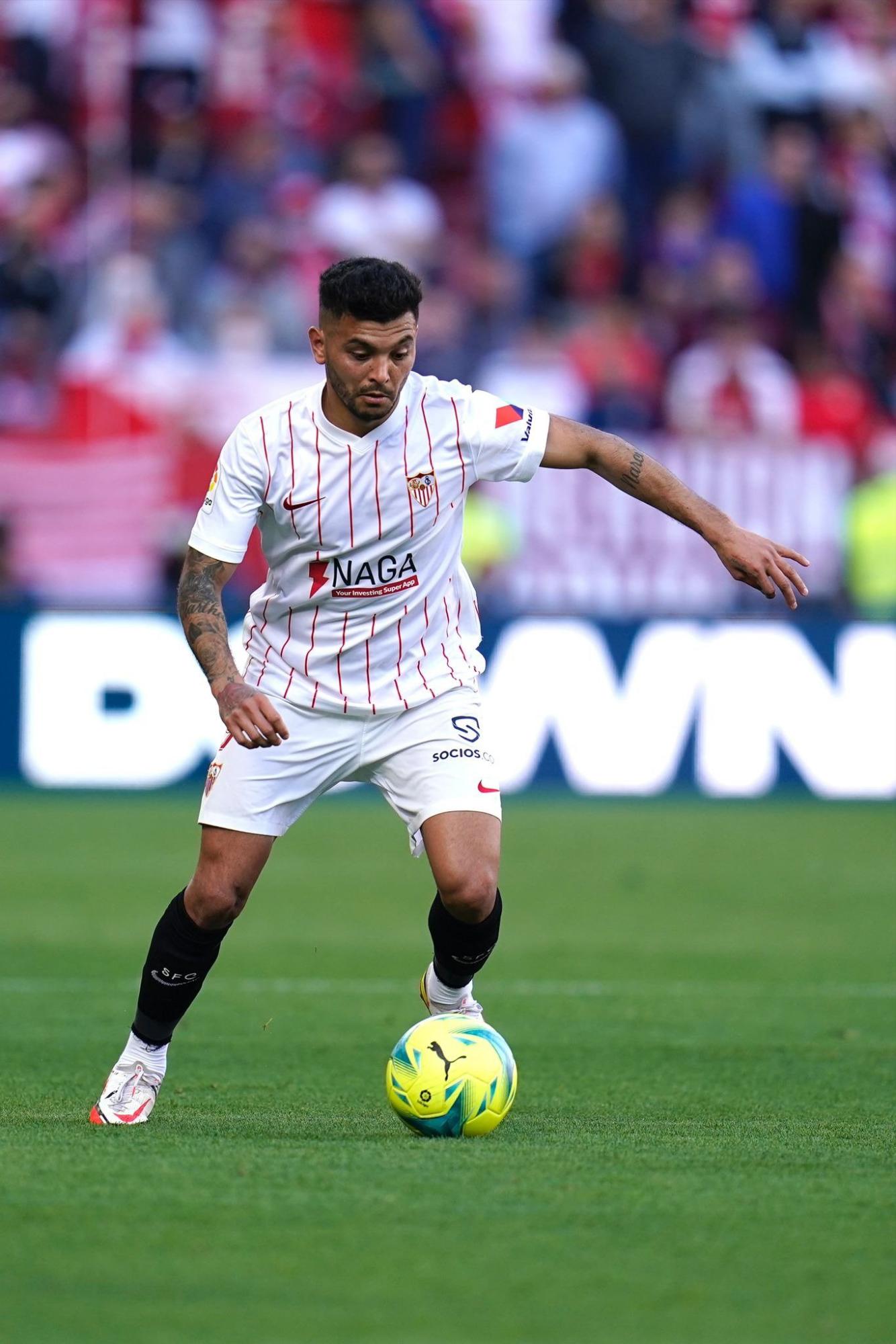 $!‘Tecatito’ Corona brilla en el derbi de Sevilla