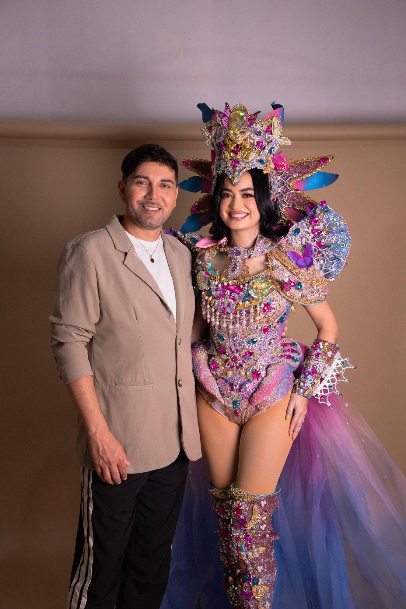 $!Mario Go junto a Fernanda.