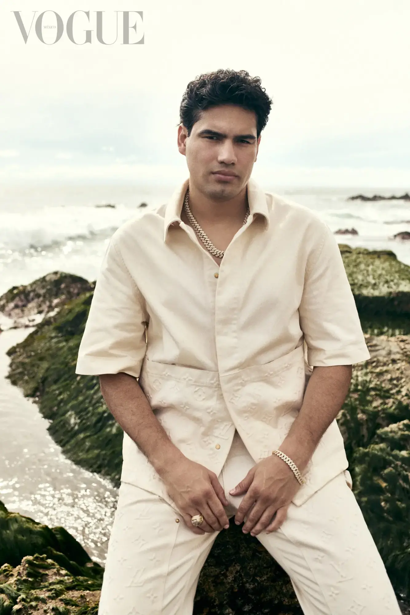 $!‘Zurdo’ Ramírez protagoniza la portada de Vogue Hombre de octubre