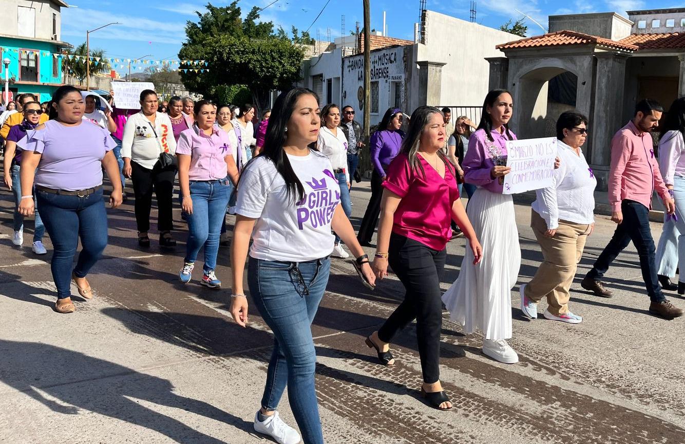$!En Rosario, con una marcha conmemoran el Día Internacional de la Mujer