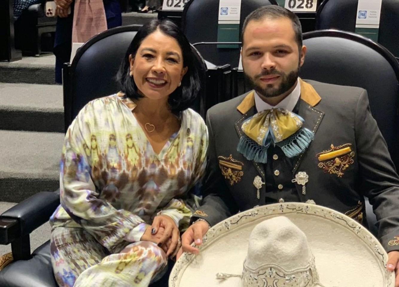 $!Recibe Pepe Aguilar reconocimiento por su trayectoria