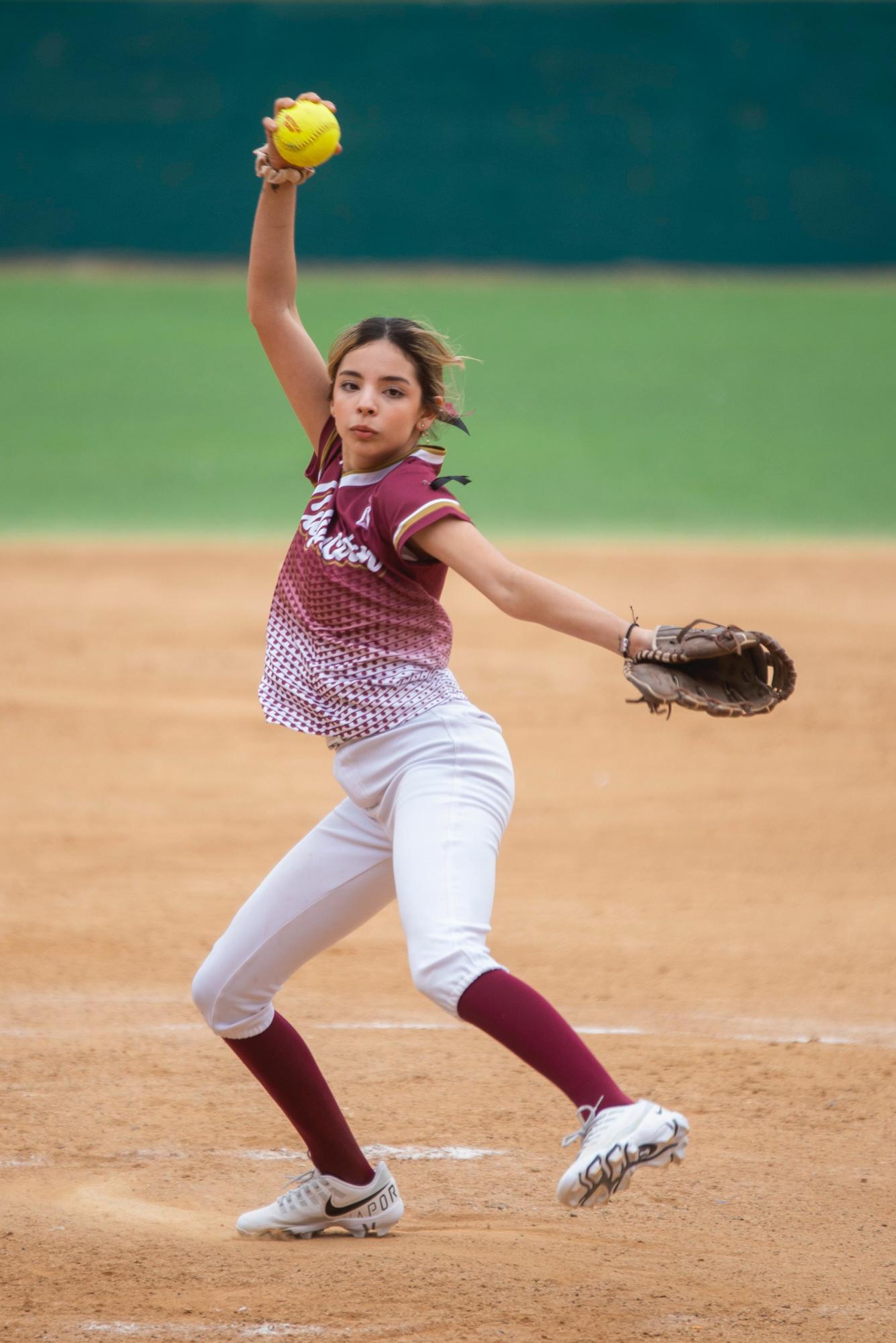 $!Acaricia Mazatlán el campeonato de softbol en la Juvenil Menor Femenil