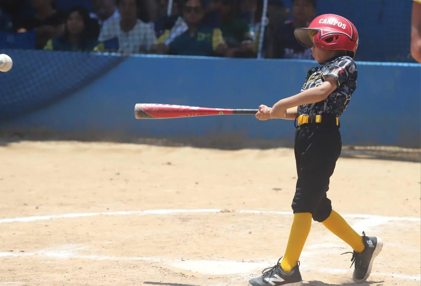 $!Liga Tarahumara sella importante triunfo sobre Hermosillo, en Nacional de Beisbol Escuelita