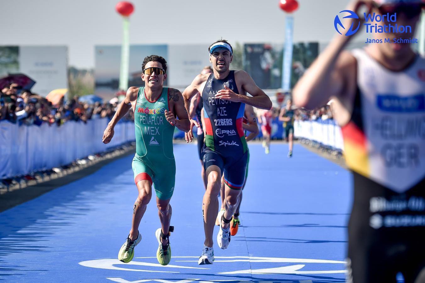 $!Aram Peñaflor gana medalla de plata en Copa Mundial de Triatlón en China