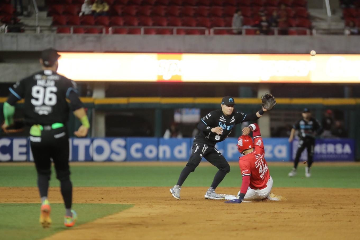 $!Kingham rompe maleficio y enfila a Venados llevarse primero de la serie ante Sultanes