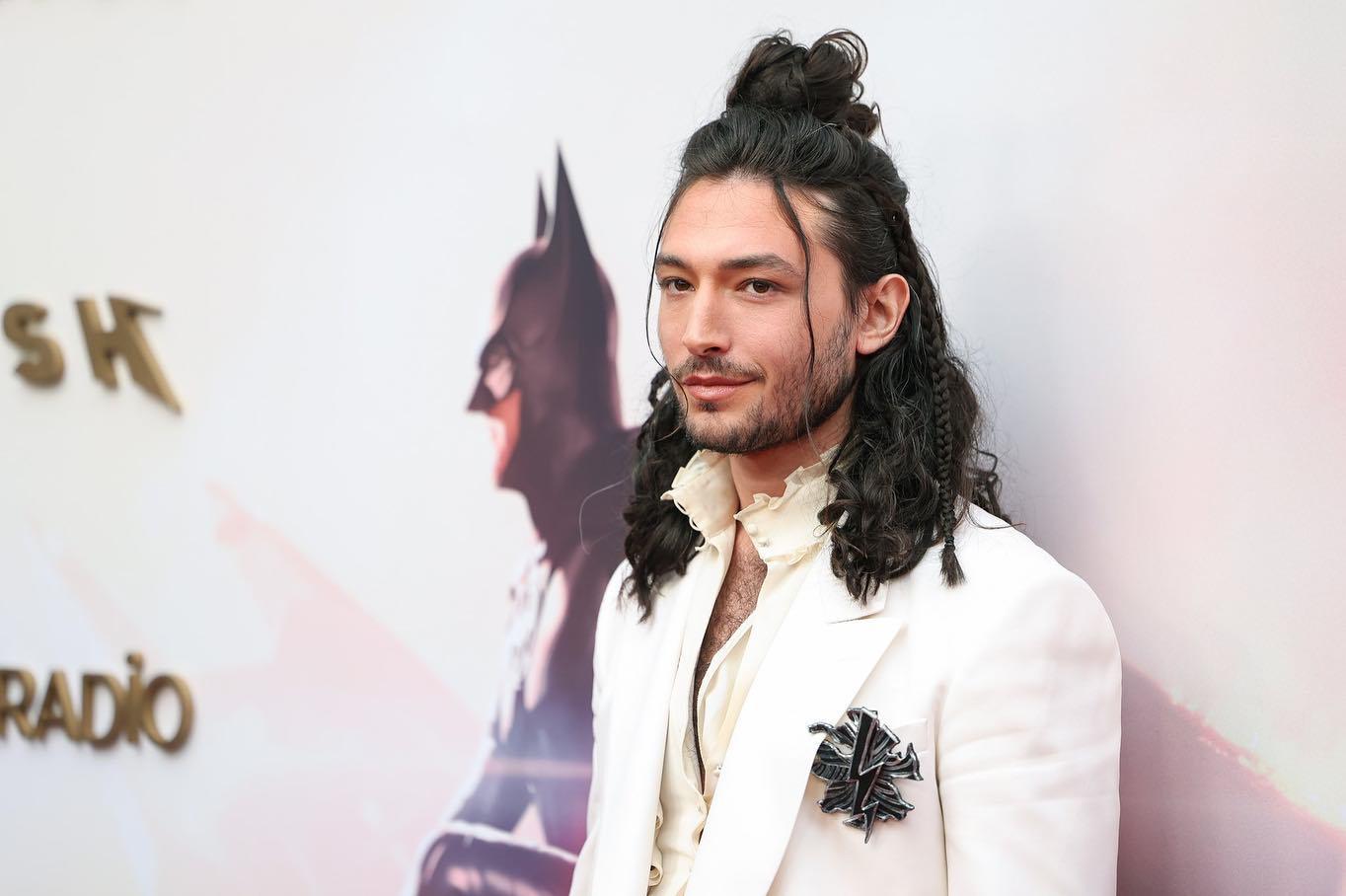 $!Tras escándalos, reaparece Ezra Miller en el estreno de ‘The Flash’