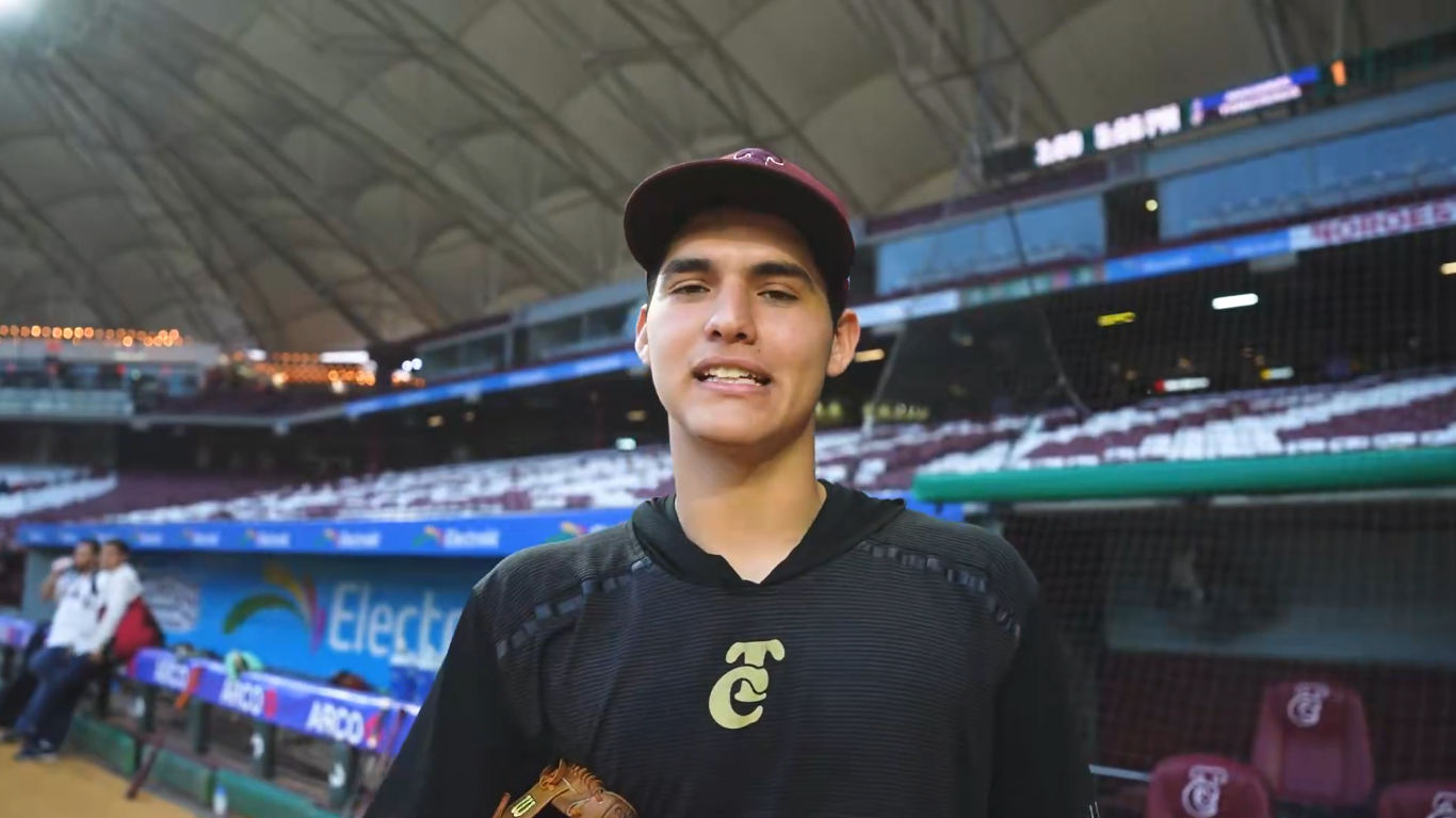 $!‘Siempre soñé con este momento’: Pollito Higuera tras debutar con Tomateros