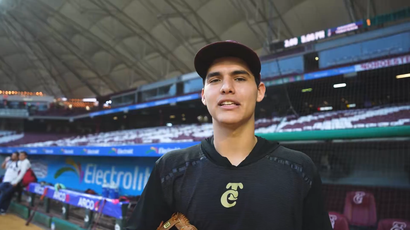 $!‘Siempre soñé con este momento’: Pollito Higuera tras debutar con Tomateros