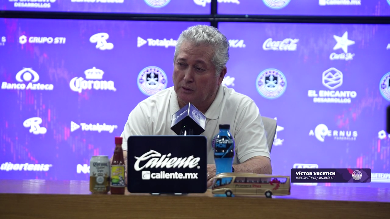 $!Vucetich molesto: ‘Dejamos de hacer cosas, no solo hoy, sino en partidos anteriores’