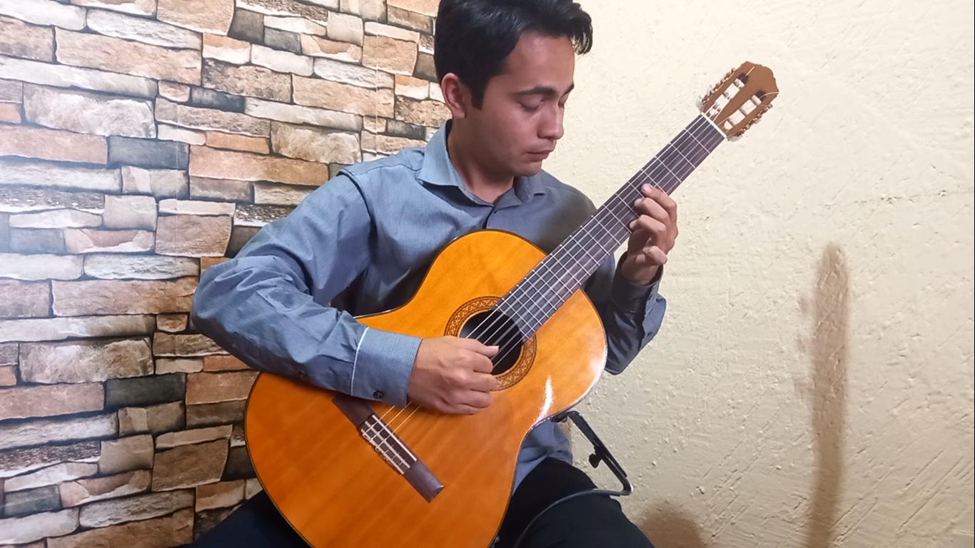 $!Premian a ganadores de concursos de Guitarra Clásica y de Monólogos