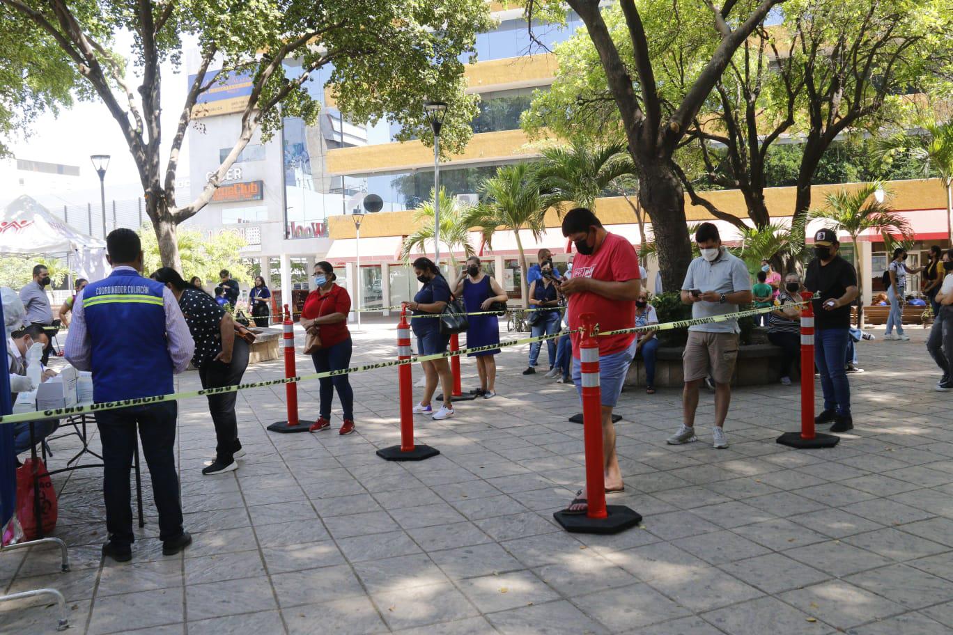 $!En Culiacán, aumenta la demanda de pruebas Covid en módulo de pruebas gratis