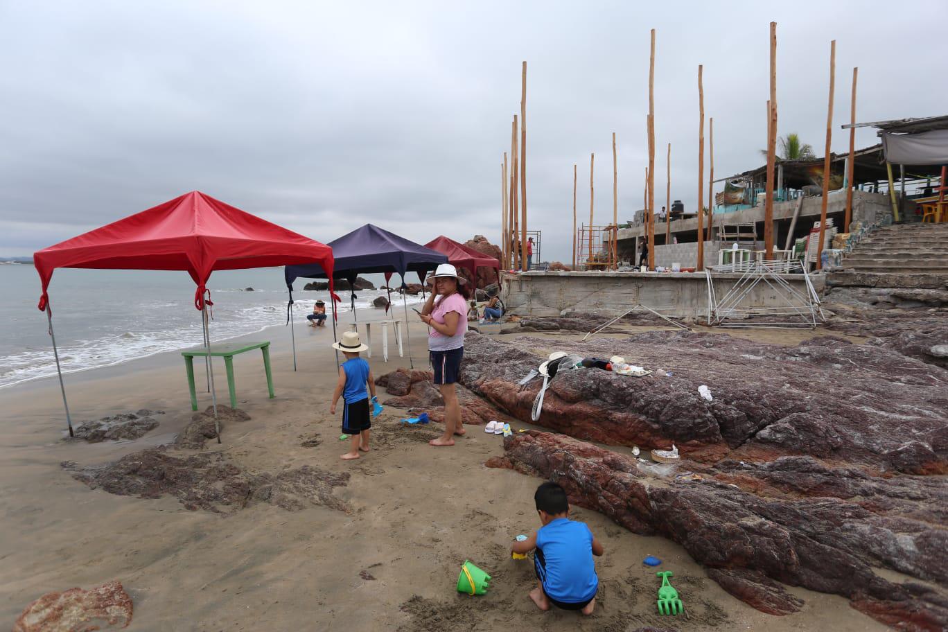 $!Desde mayo Gobierno de Mazatlán supo de la construcción en Playa Cerritos, pero la dejó continuar: Operadora de Playas