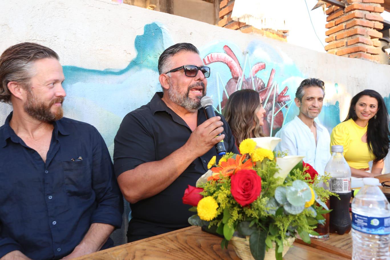 $!Rubén Islas es el productor del filme que se desarrollará en diferentes locaciones de Mazatlán.