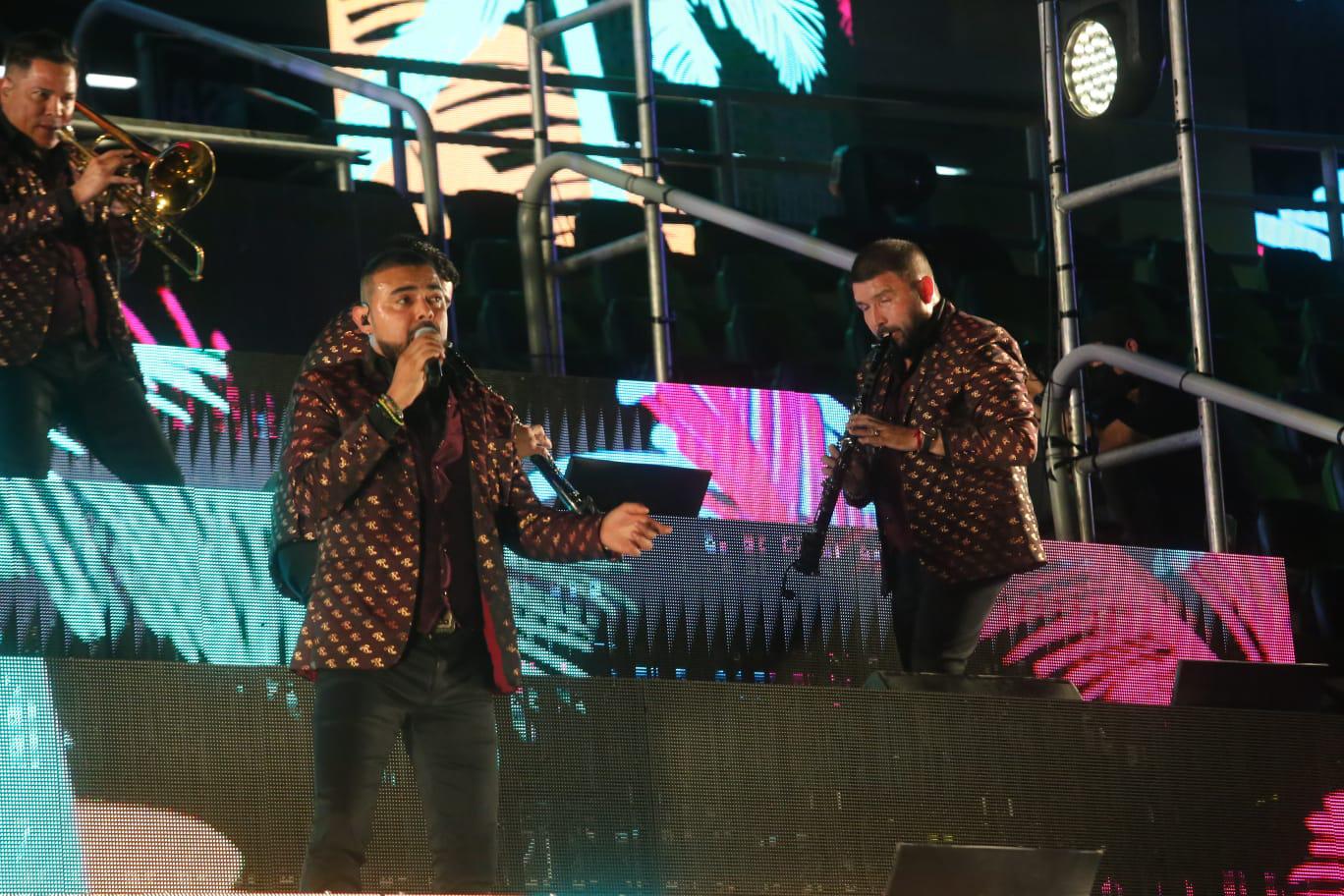 $!Al ritmo de Banda El Recodo presentan los nuevos uniformes del Mazatlán FC