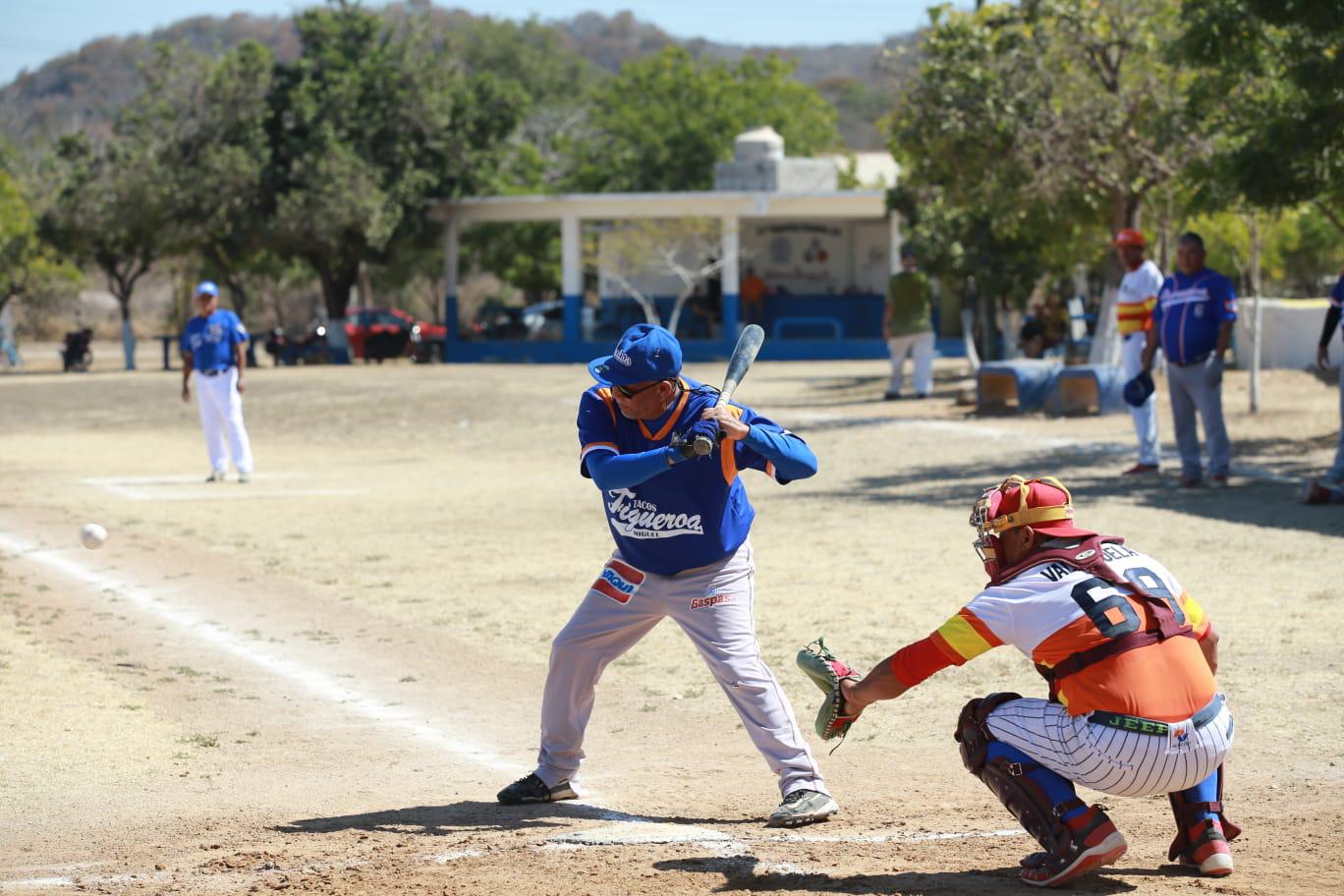 $!Casita del Plomero ‘explota’ su ofensiva en Beisbol del Chololos