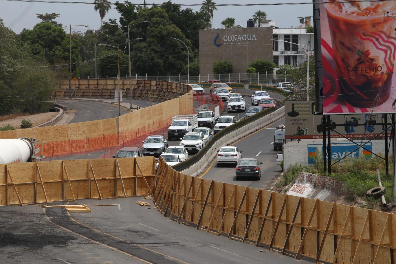 $!Caos vial y rechazo al retiro del reloj en el Malecón de Culiacán