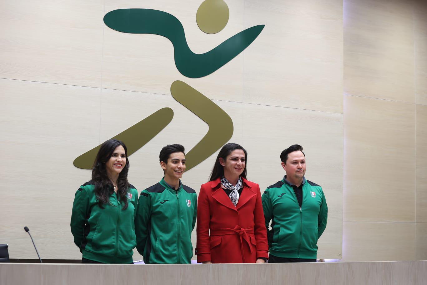 $!Ana Guevara asegura que la beca de Donovan Carrillo no sufrirá cambios hasta marzo