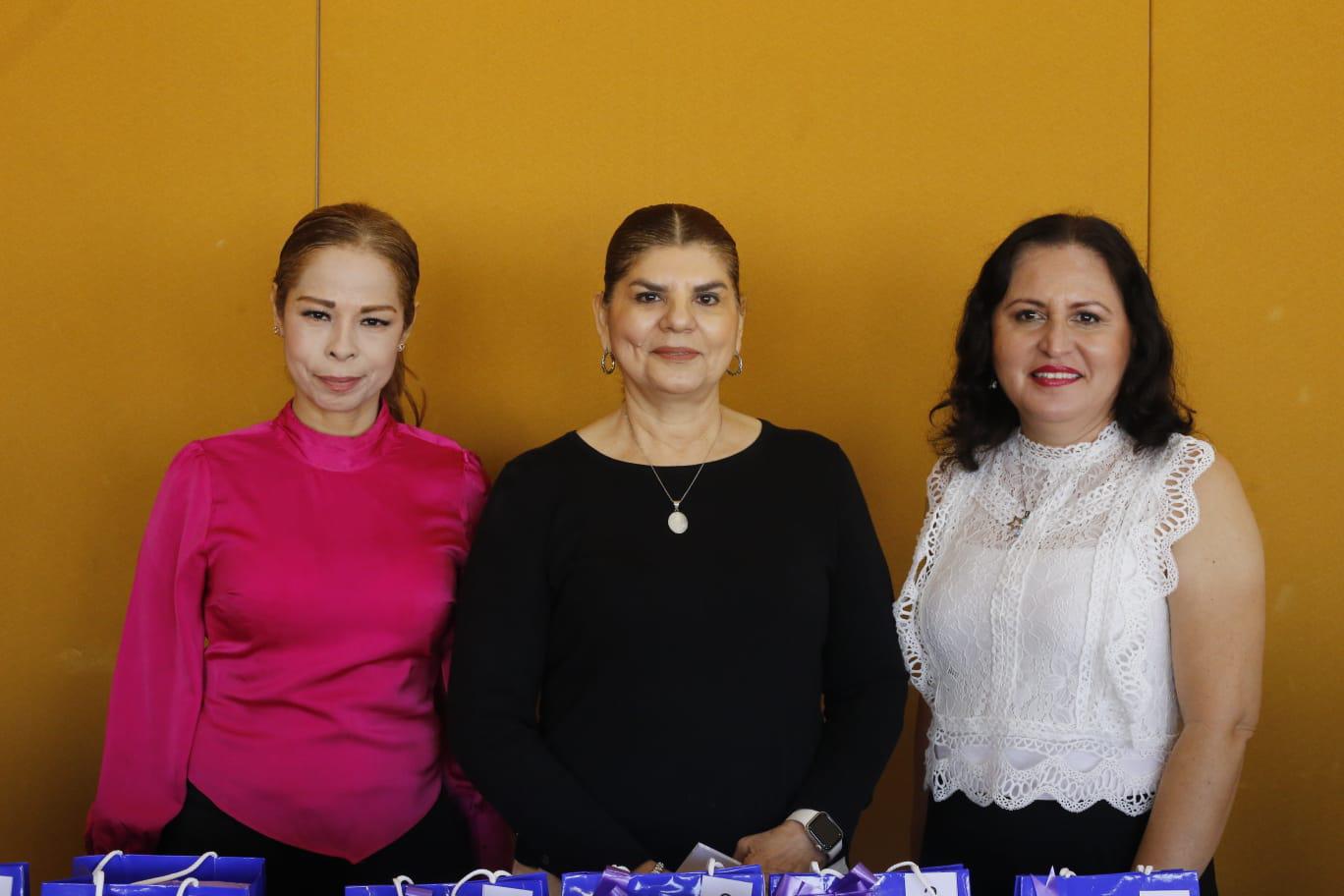 $!Antonia Soto, María de Jesús Urías e Irma Aguiar.