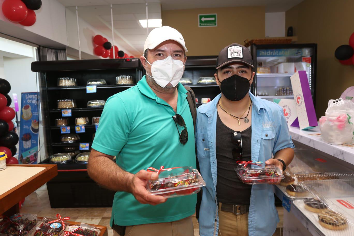 $!Llevan el sabor de Pastelerías Panamá hasta el aeropuerto de Mazatlán