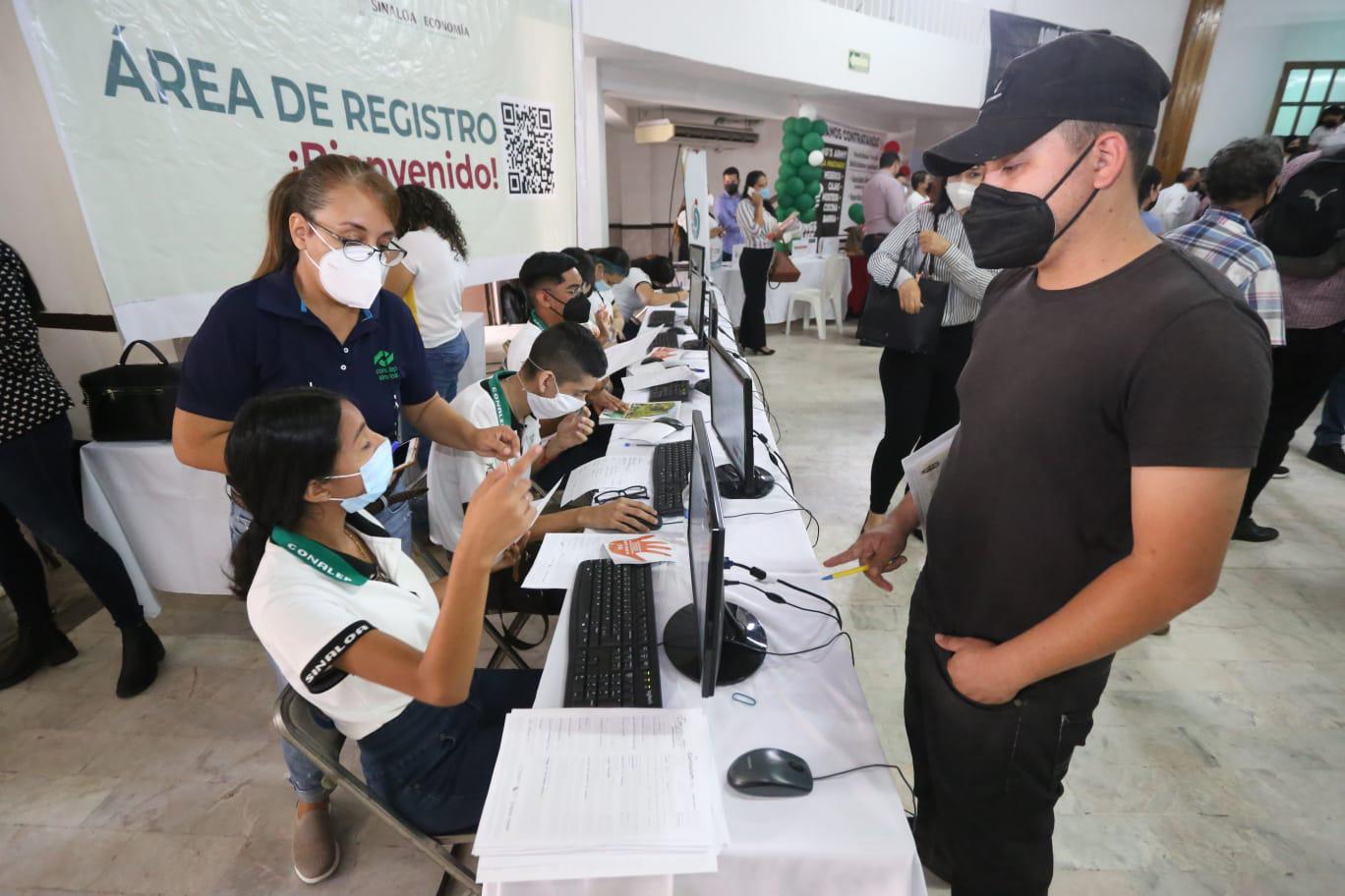 $!En Mazatlán, 50 empresas ofertan más de mil vacantes en Feria del Empleo Regional del Sur