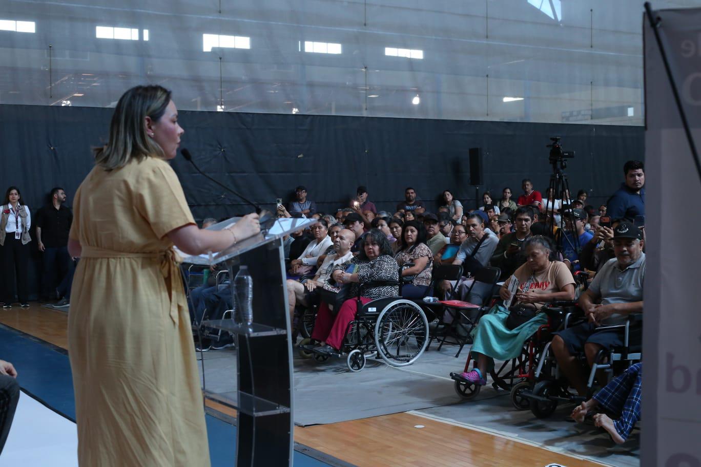 $!Entregan Tarjetas del Bienestar para personas con discapacidad en Sinaloa