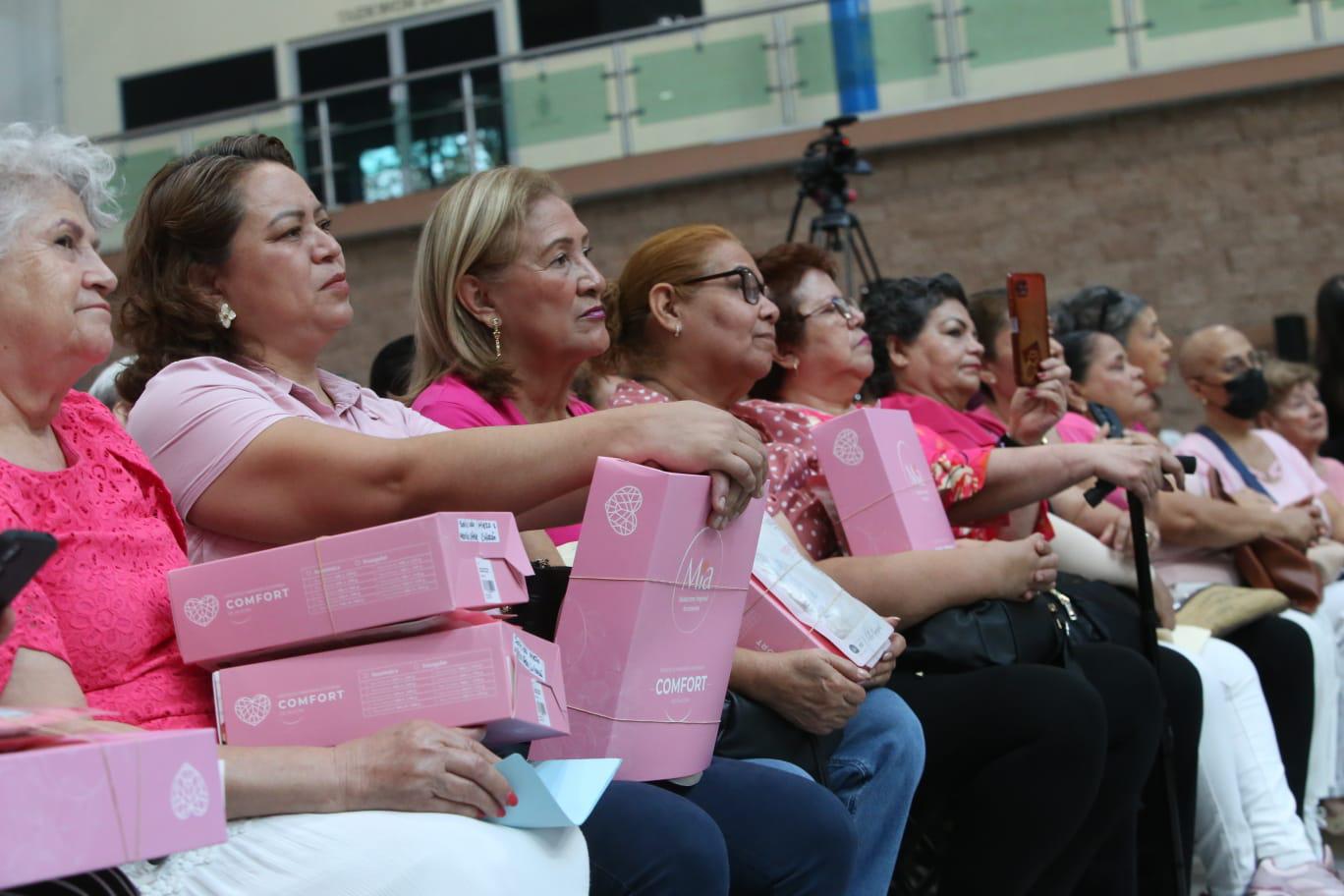 $!Gobierno de Sinaloa entrega prótesis y aparatos funcionales a más de mil personas