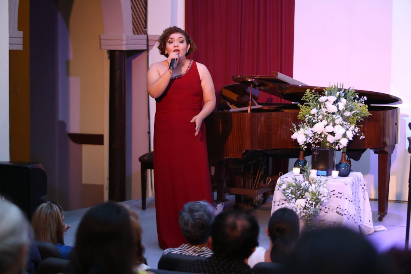 $!Recuerdan familiares y amigos a Rafael Vázquez con el concierto ‘Mis recuerdos del cabaret’