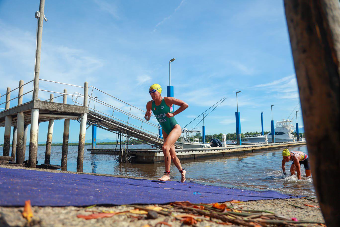 $!México arrasa en debut de triatlón en San Salvador 2023